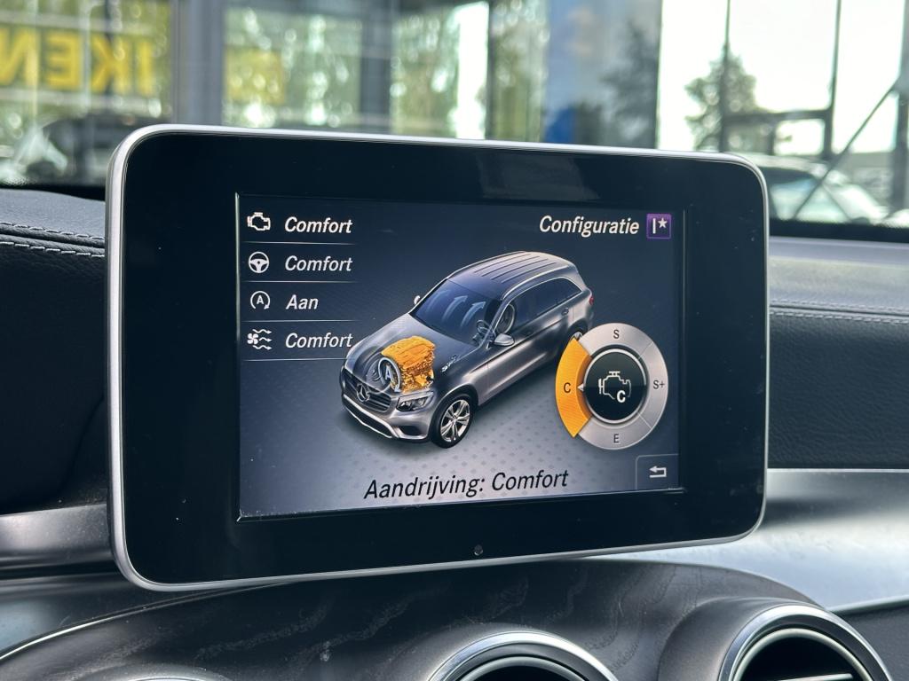 Mercedes-Benz Glc 250 4matic prestige l panoramadak l elektrische trekhaak 