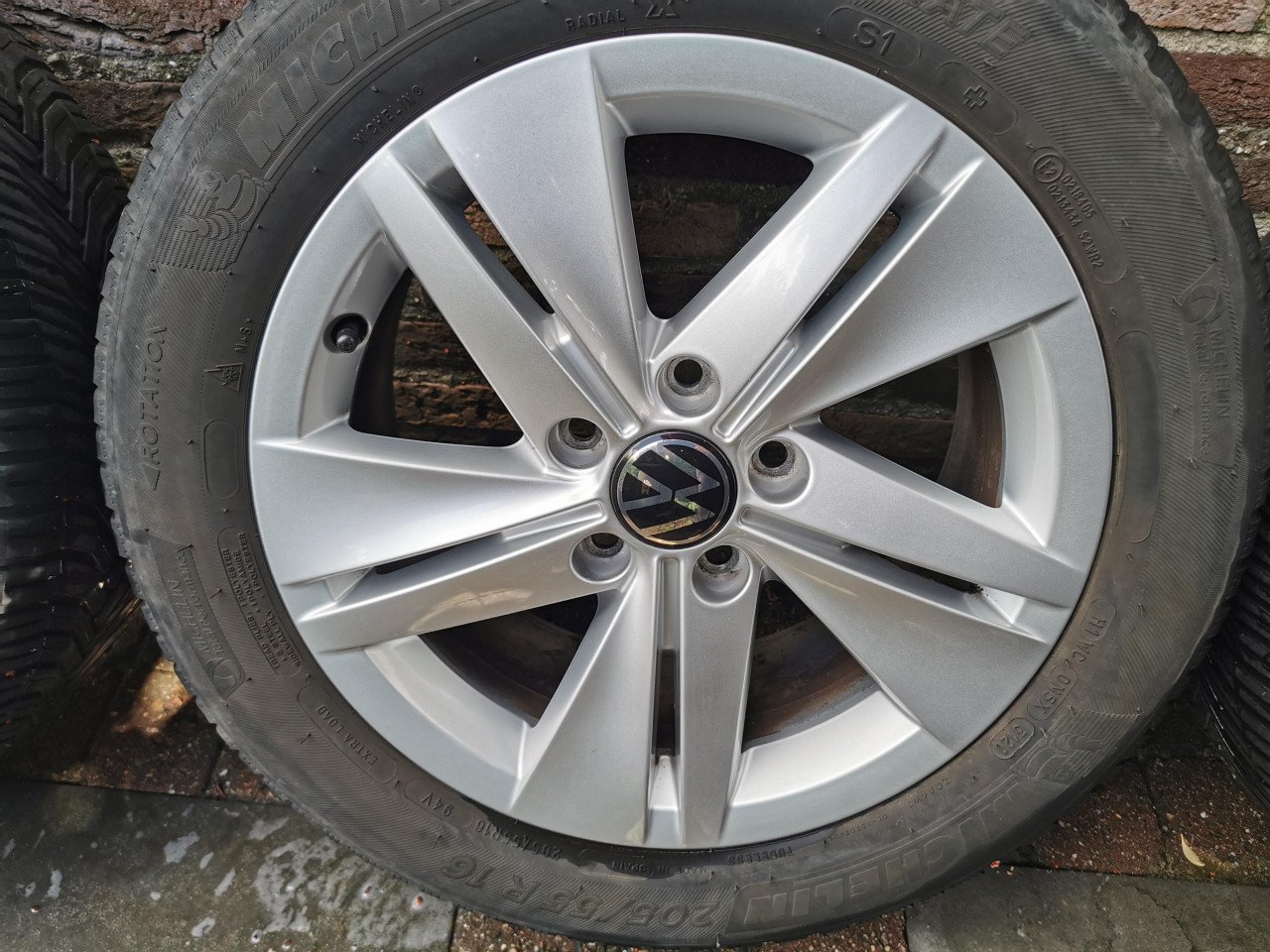 16 inch originele Norfolk velgen + zomerbanden Volkswagen Golf 8