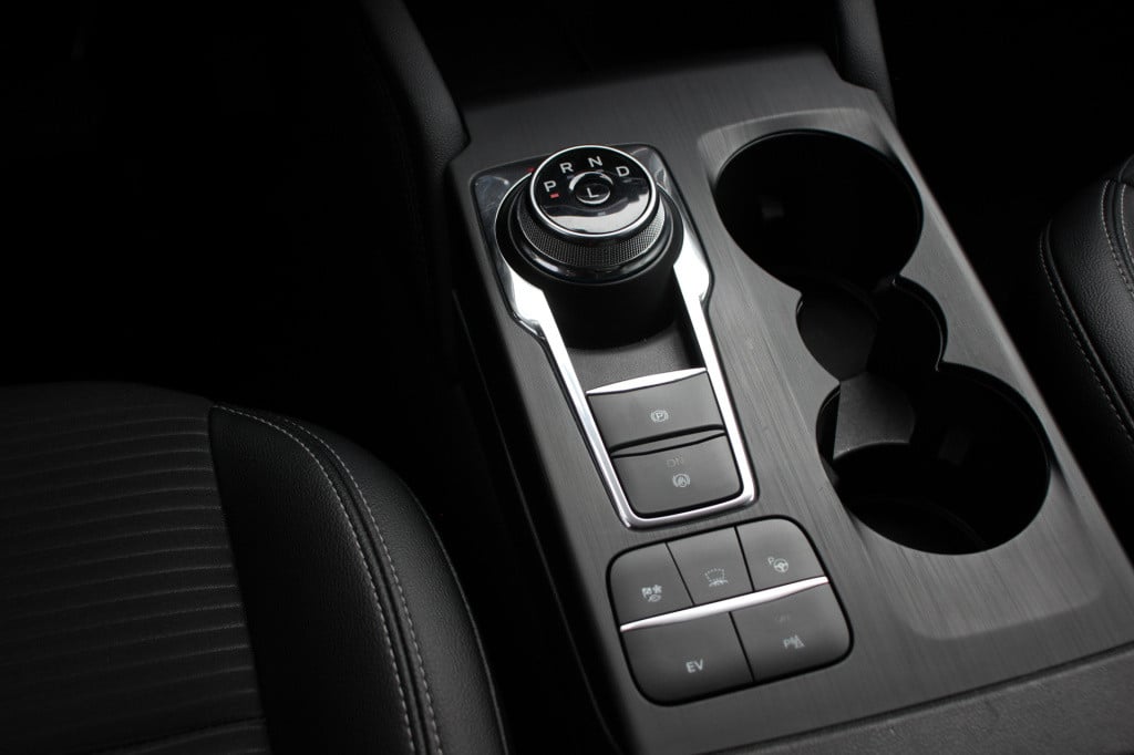 Ford Kuga 2.5 phev titanium x | b&o | camera | trekhaak | stoel/stuurverwar