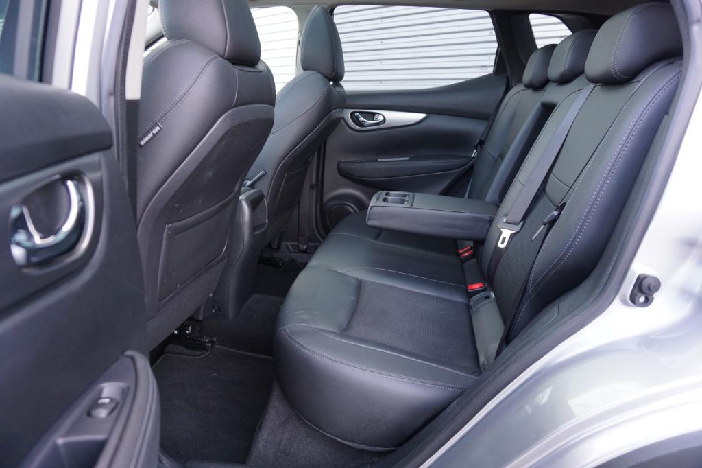 Nissan Qashqai 1.2 tekna 1e eigenaar / climate / navi / cruise / pano / 360