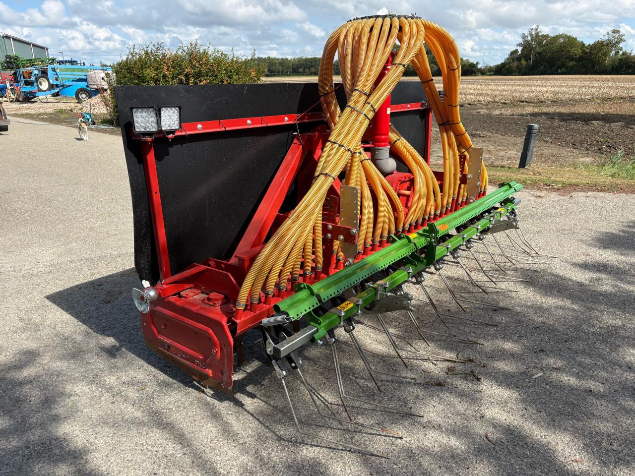Maschio rotorkopeg met spit-zaai opbouw