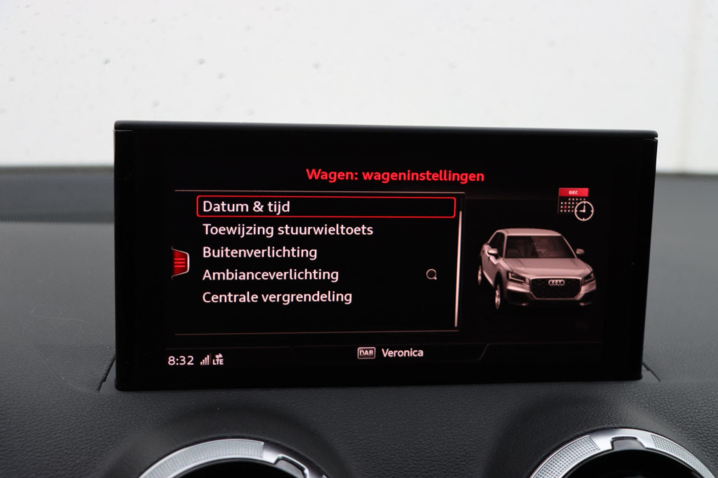 Audi Q2 30 tfsi s-line edition sound 110pk