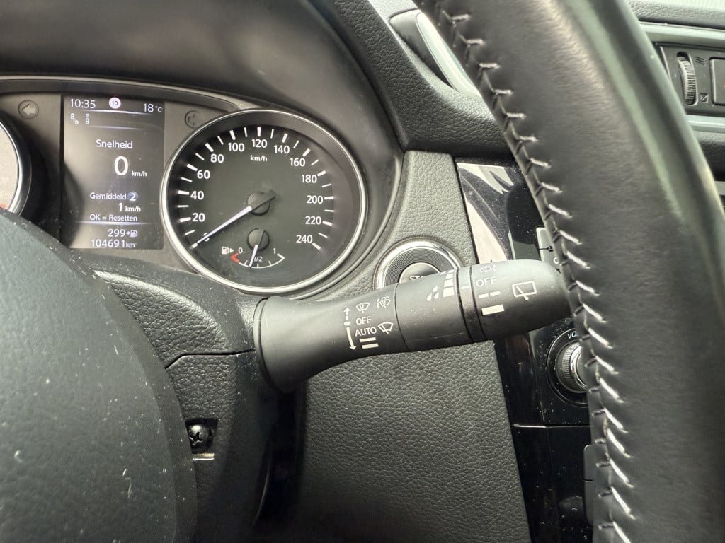 Nissan Qashqai 1.2 tekna pakket 5-drs