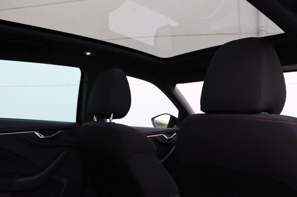 Skoda Scala 1.0 tsi business edition - travel assist
