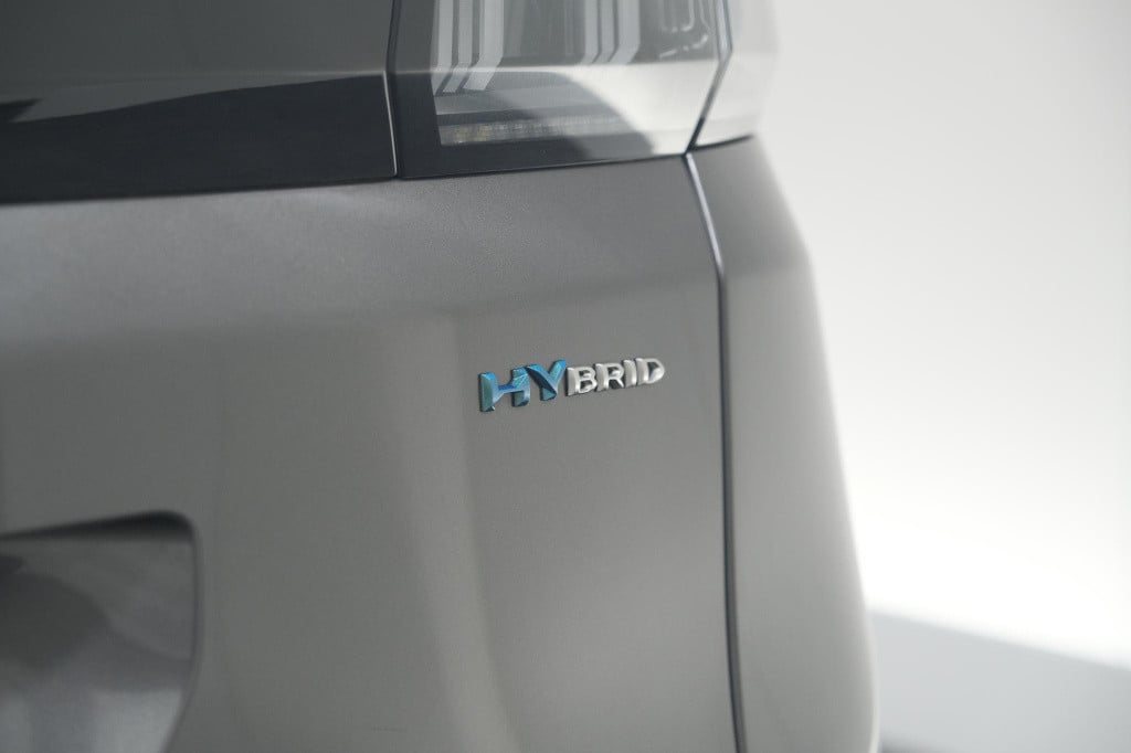 Peugeot 3008 1.6 hybrid 225 allure pack business | camera | navigatie | app