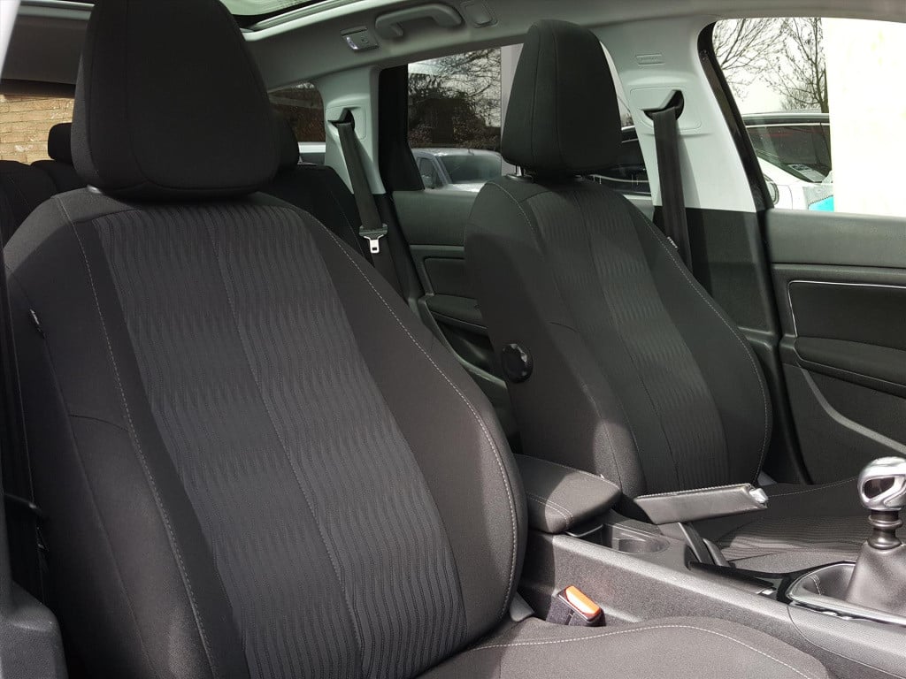 Peugeot 308 sw 1.2 pt-130pk s&s blue l. executive | navigatie | cruise & cl