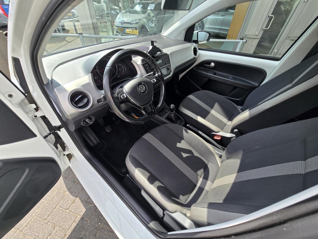 Volkswagen UP! 1.0 bmt high up!