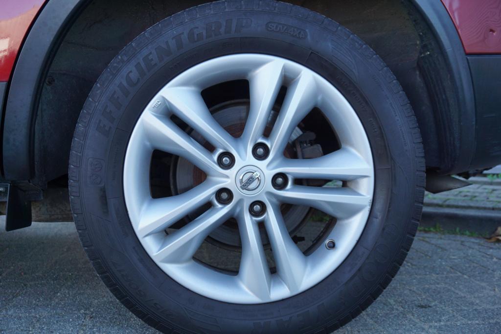 Nissan Qashqai 2.0 acenta airco / cruise / elektr. ramen / parkeers. / trek