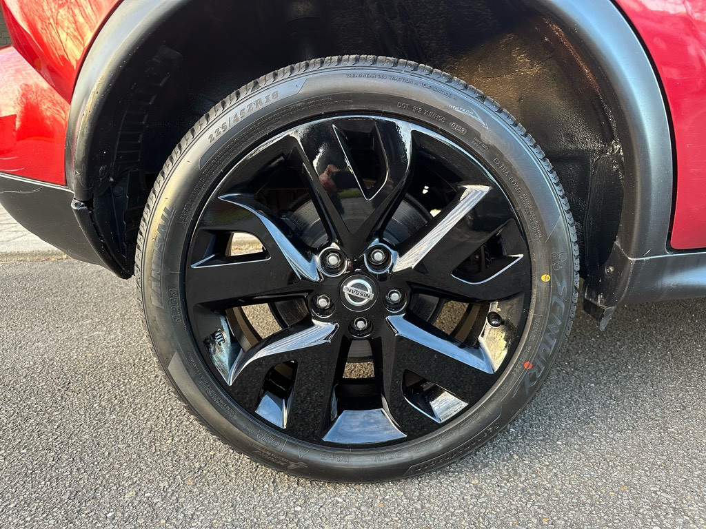 Nissan Juke 1.6 connect ed. cruise control / camera / climate