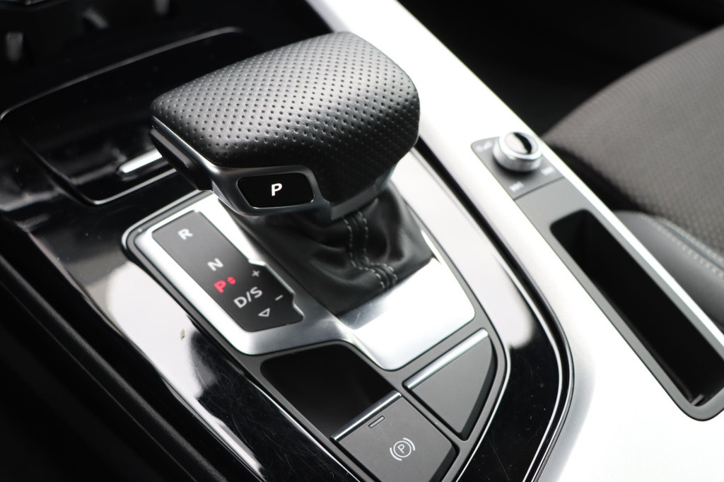 Audi A5 sportback 40 tfsi s edition competition 204pk s-tronic