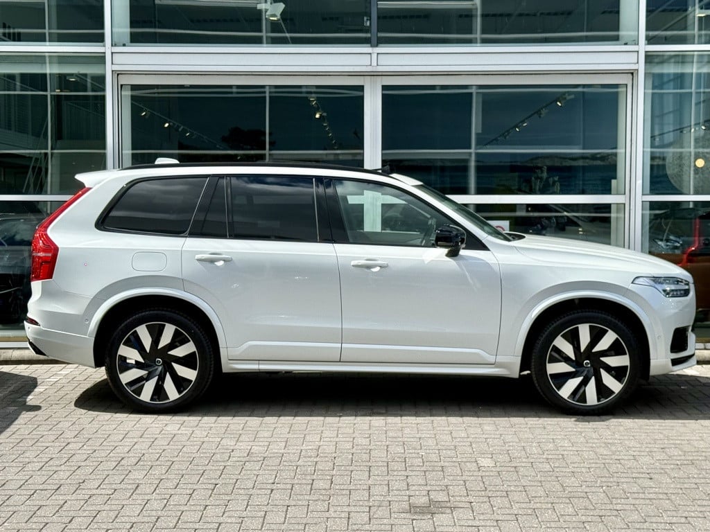 Volvo XC90 t8 455pk recharge ultra dark| full options ! luchtvering b&w sou