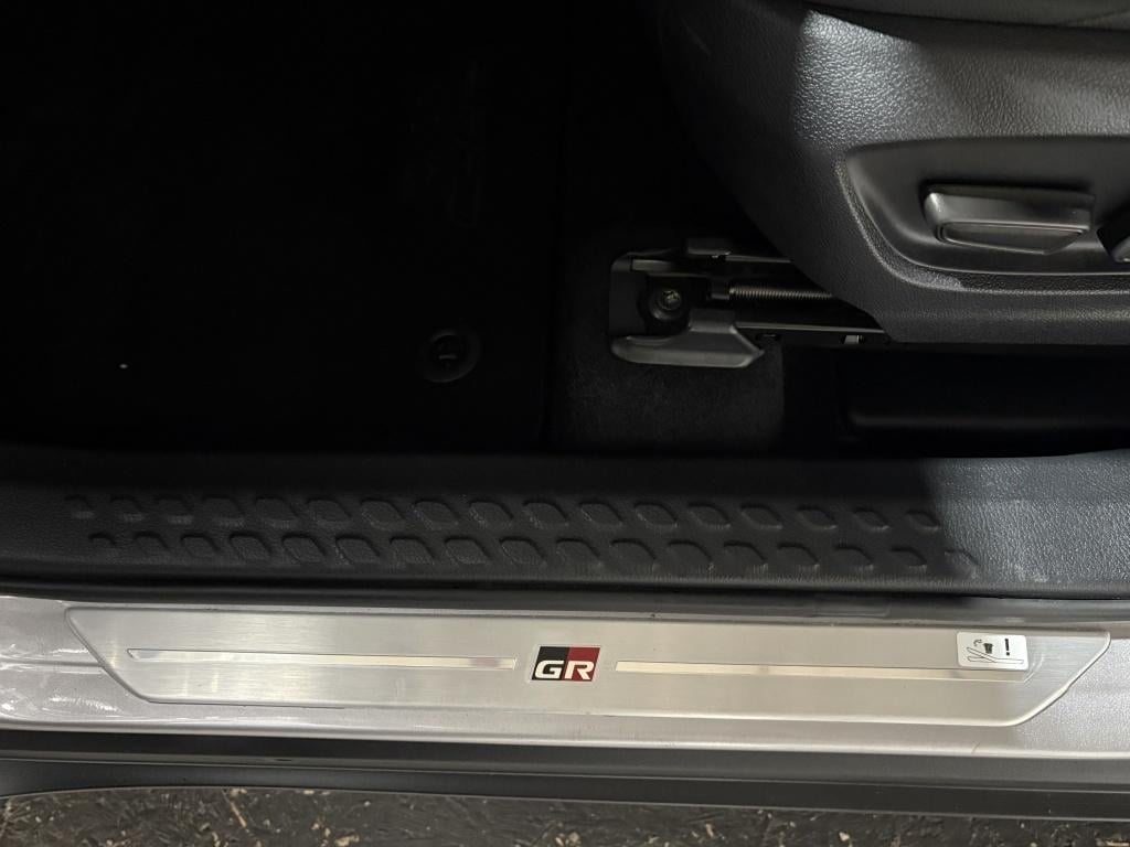 Toyota C-hr 2.0 hybrid gr-sport