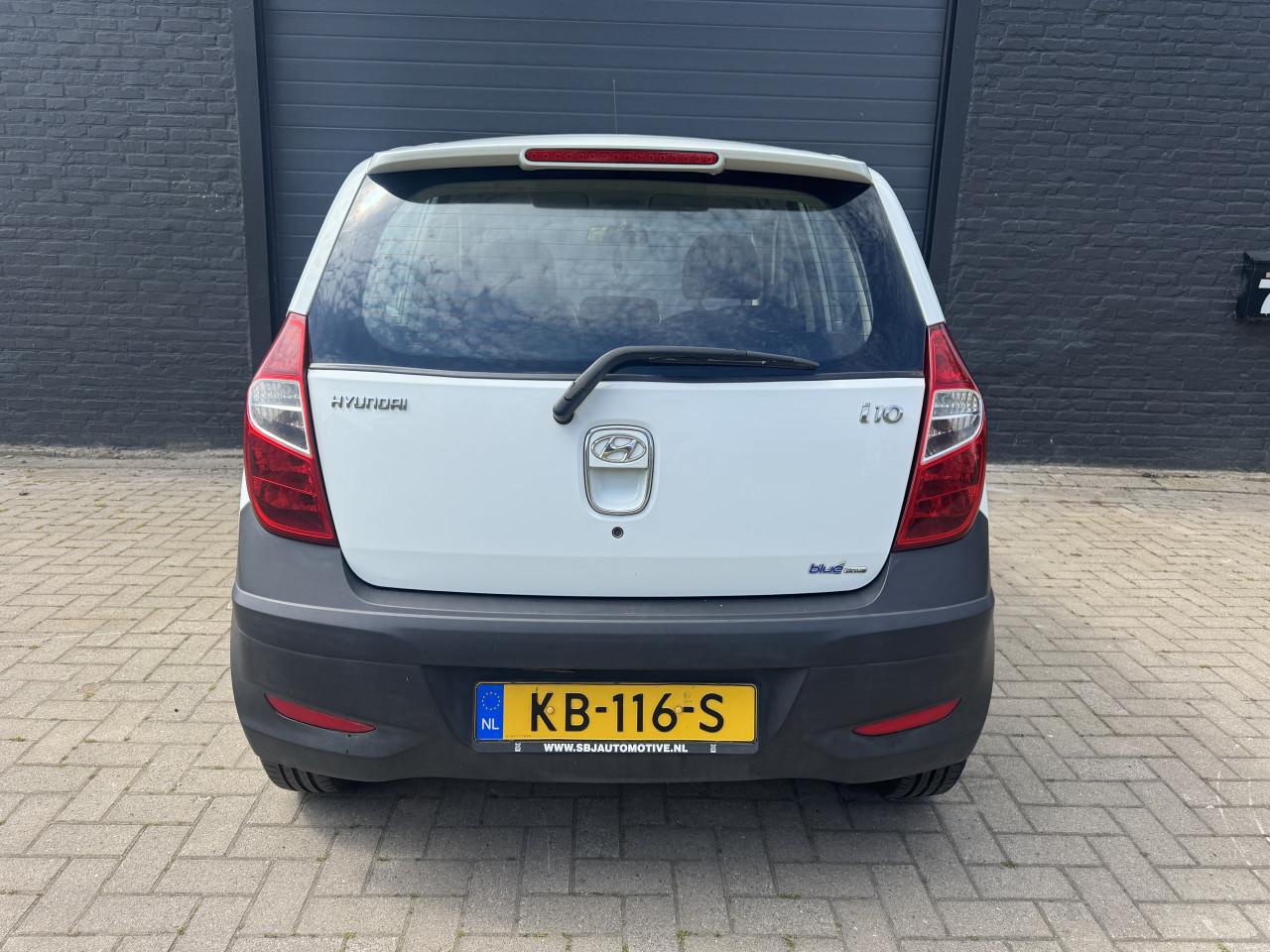 Hyundai i10 1.0 Bluedrive Pure 51KW 5DRS 2011Wit Apk Nap