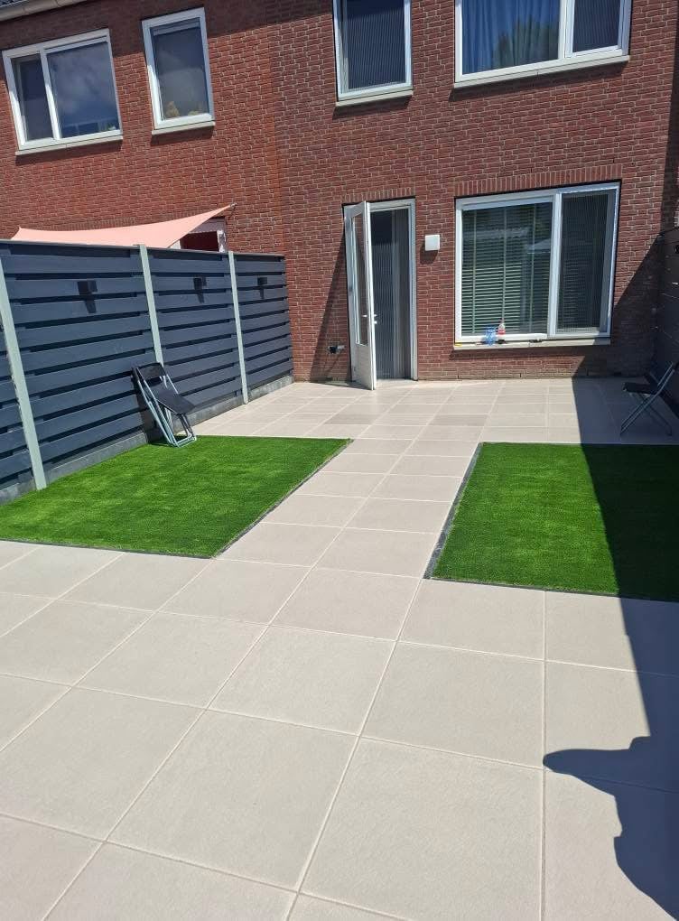 Stratenmaker/ Tuinaanleg