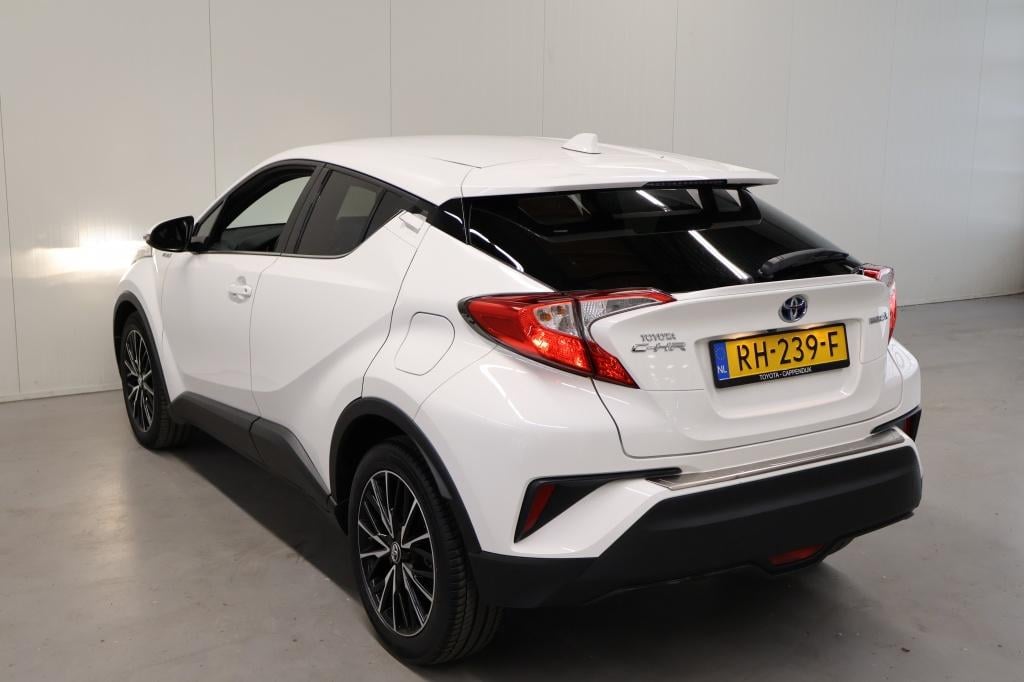 Toyota C-hr 1.8 hybrid dynamic