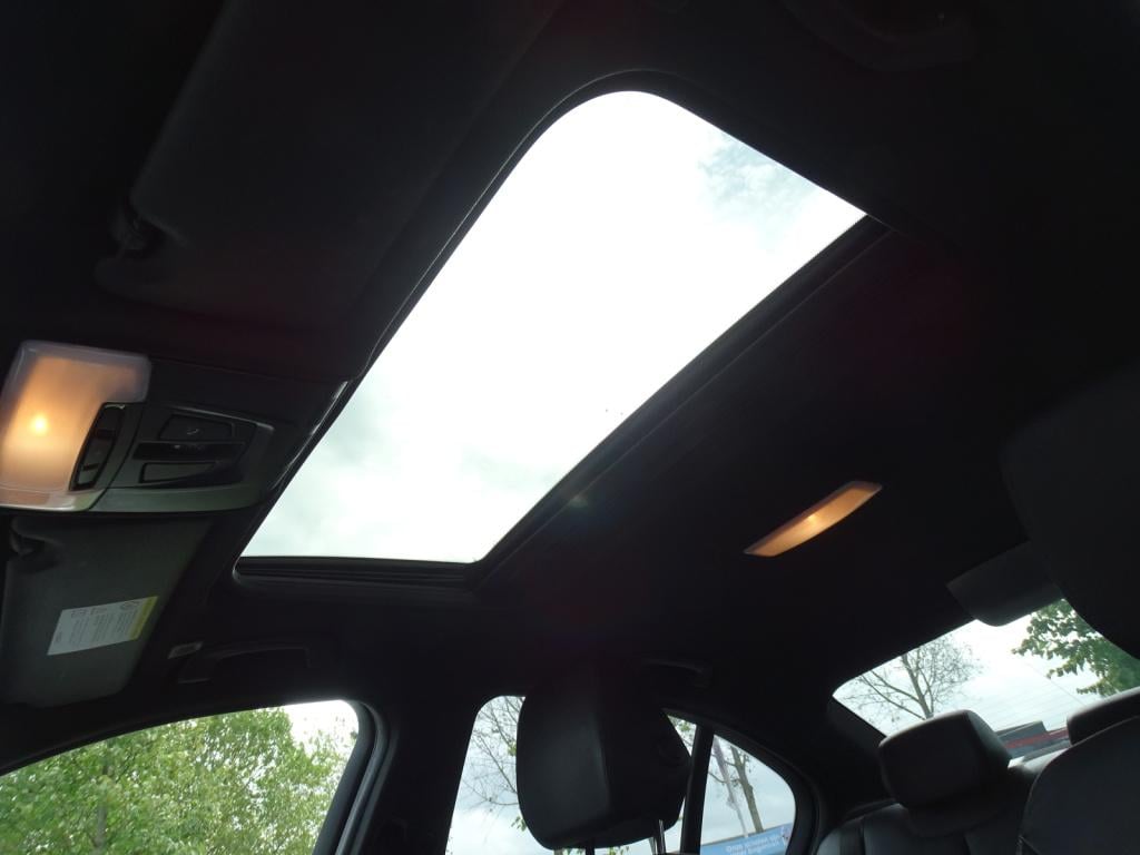 BMW 3-serie 316i upgrade edition automaat | leder | schuif-/kanteldank | xe
