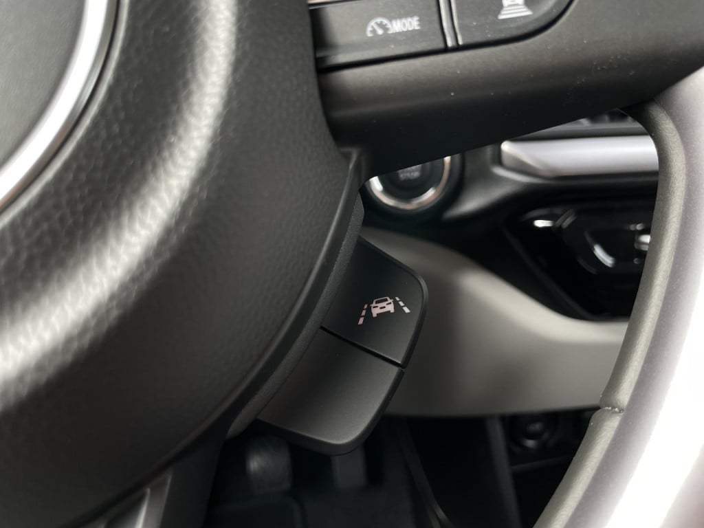 Suzuki Swift 1.2 style smart hybrid