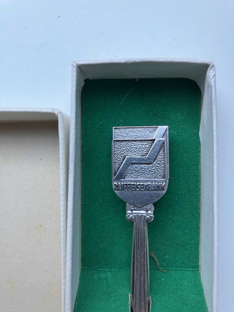 Theelepel Rabobank – Raifeisenbank 2st