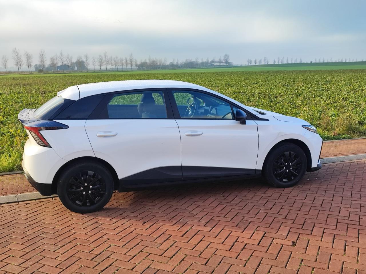 MG 4  bj 2023 45000 km.