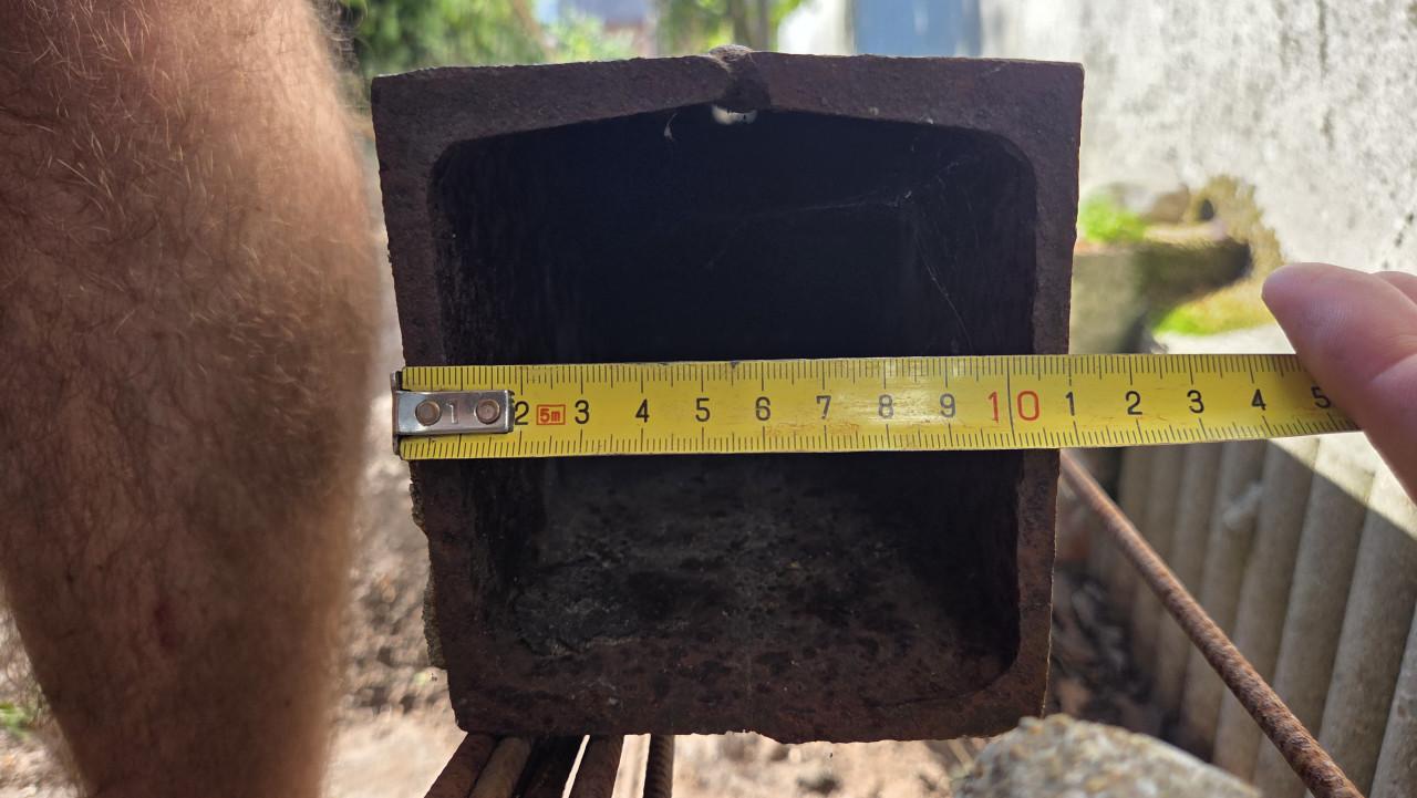 Ijzeren balk, 3 meter lang, 11x12 cm