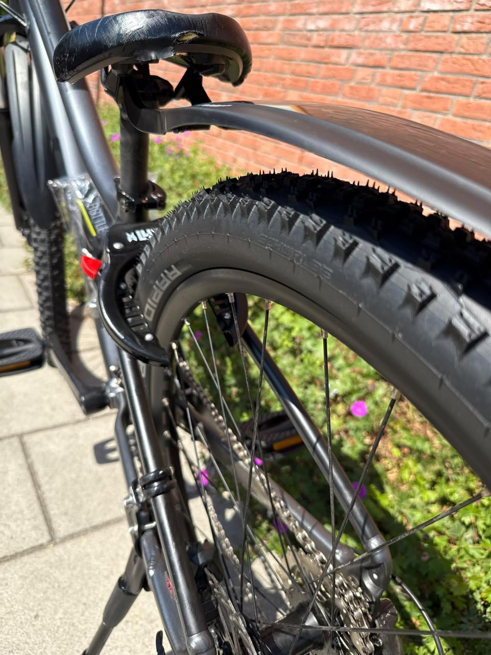 CUBE | ACCESS WS | 27.5 INCH | FRAME 34 CM | 2X8 V | NETTE STAAT!