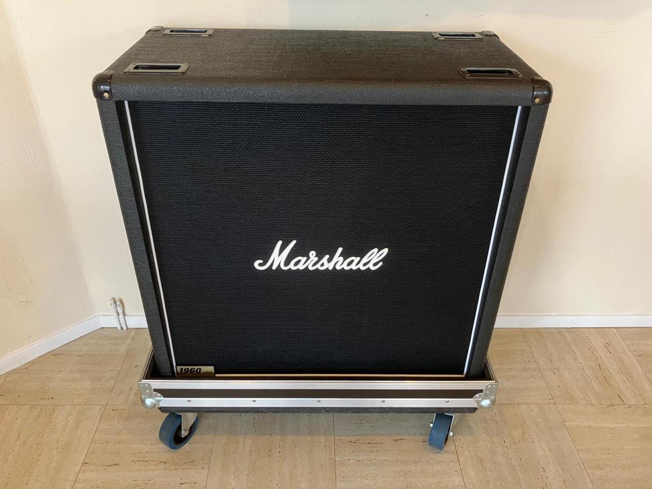 Marshall 1960b gitaar cab inclusief flightcase