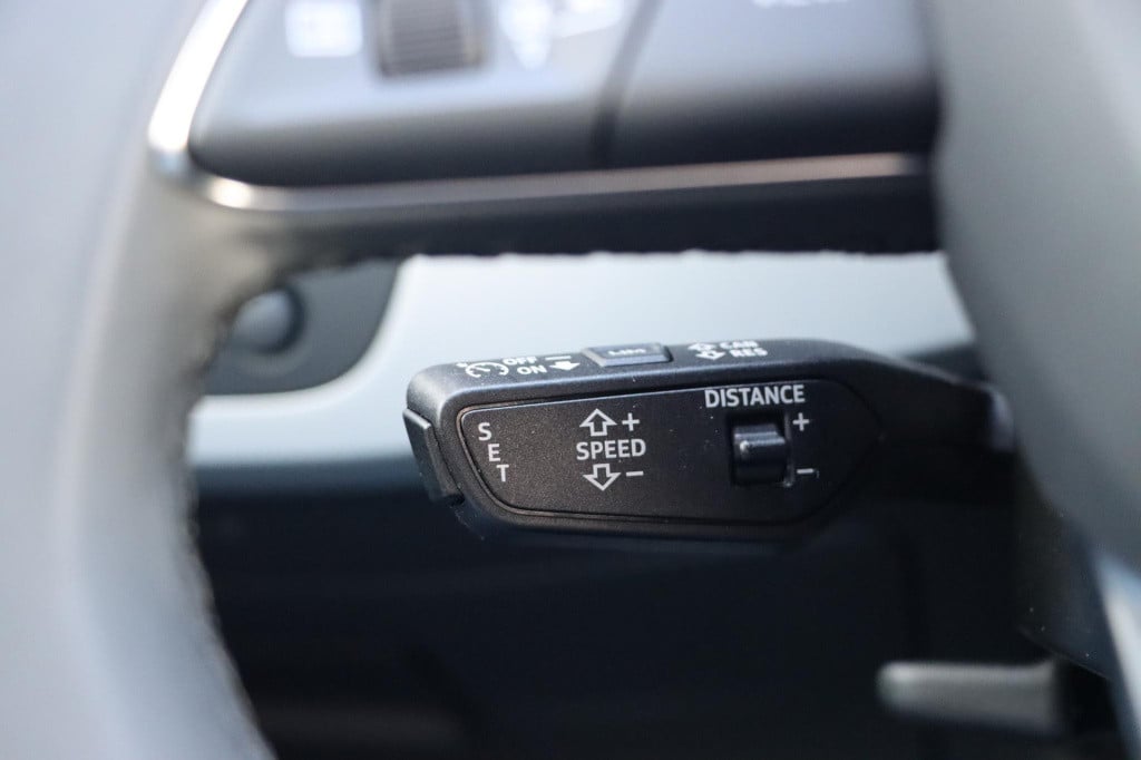 Audi A4 avant 35 tfsi s edition