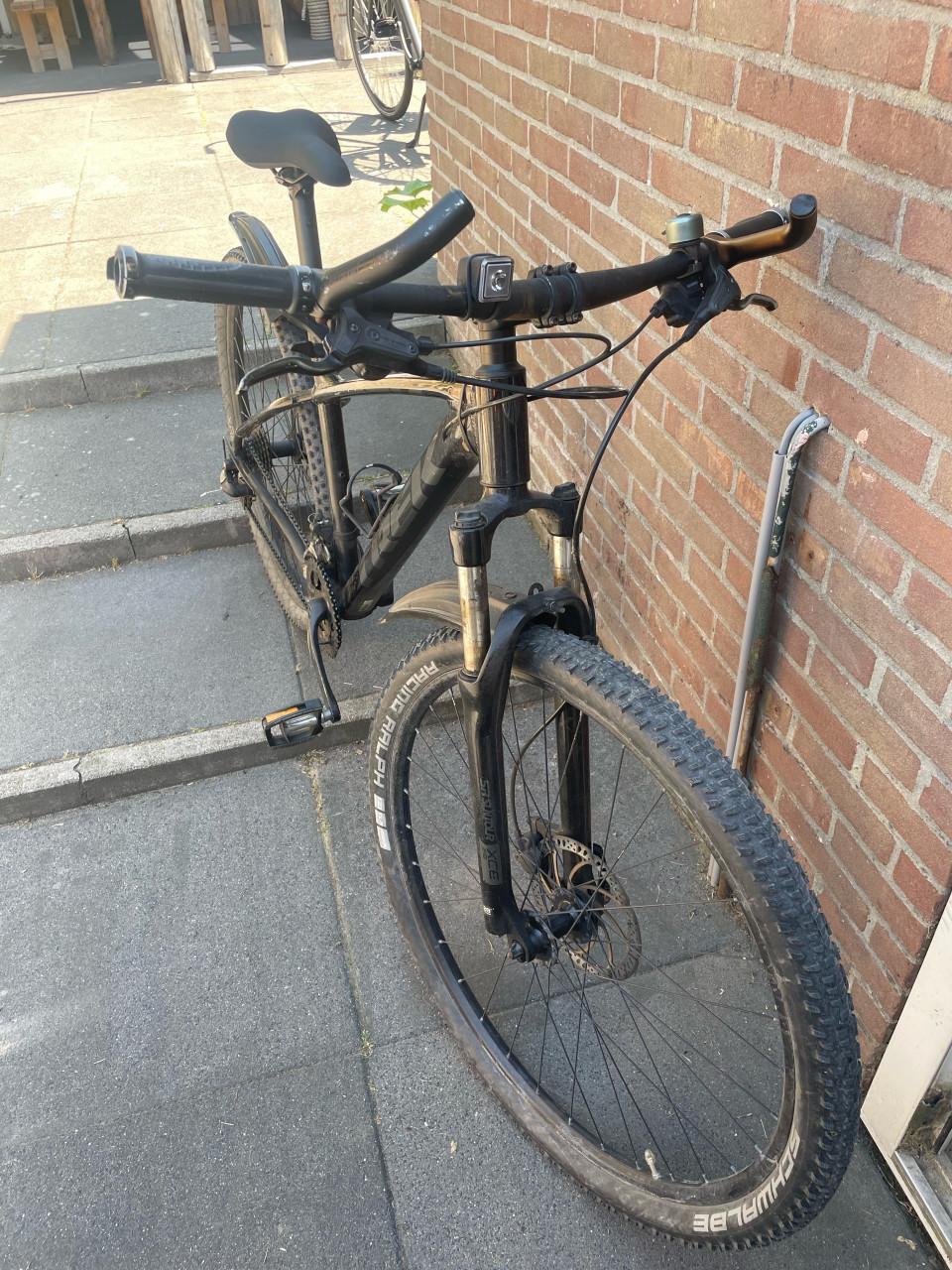 Mountainbike TREK 5 marlin zwart