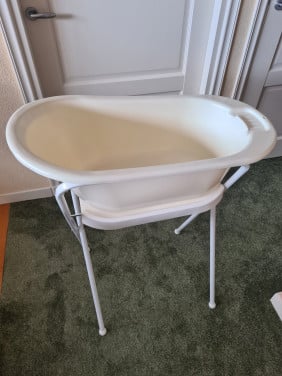 Kinderbad met toebehoren