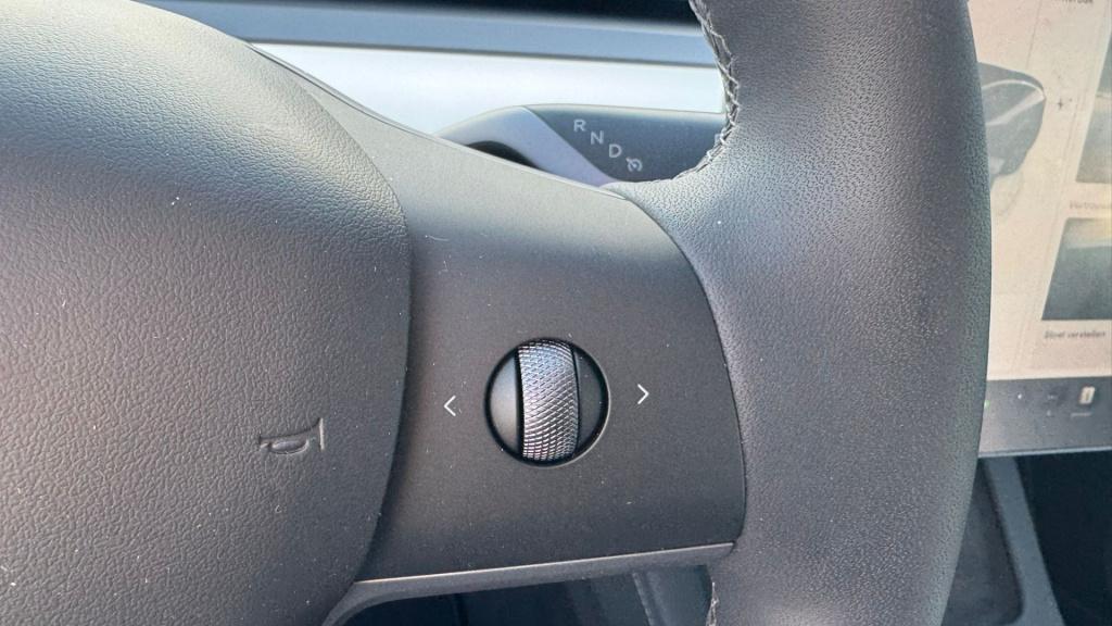 Tesla Model Y rwd 58 kwh