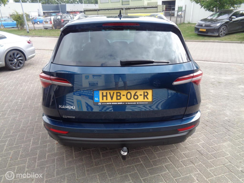 Skoda Karoq 1.0 tsi business edition/airco/stoel+stuur verw/full led/apple 