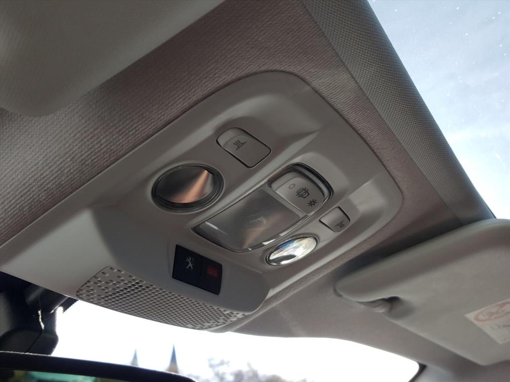 Peugeot 208 1.2 110pk gt-line apple carplay & android auto | achteruitrijca