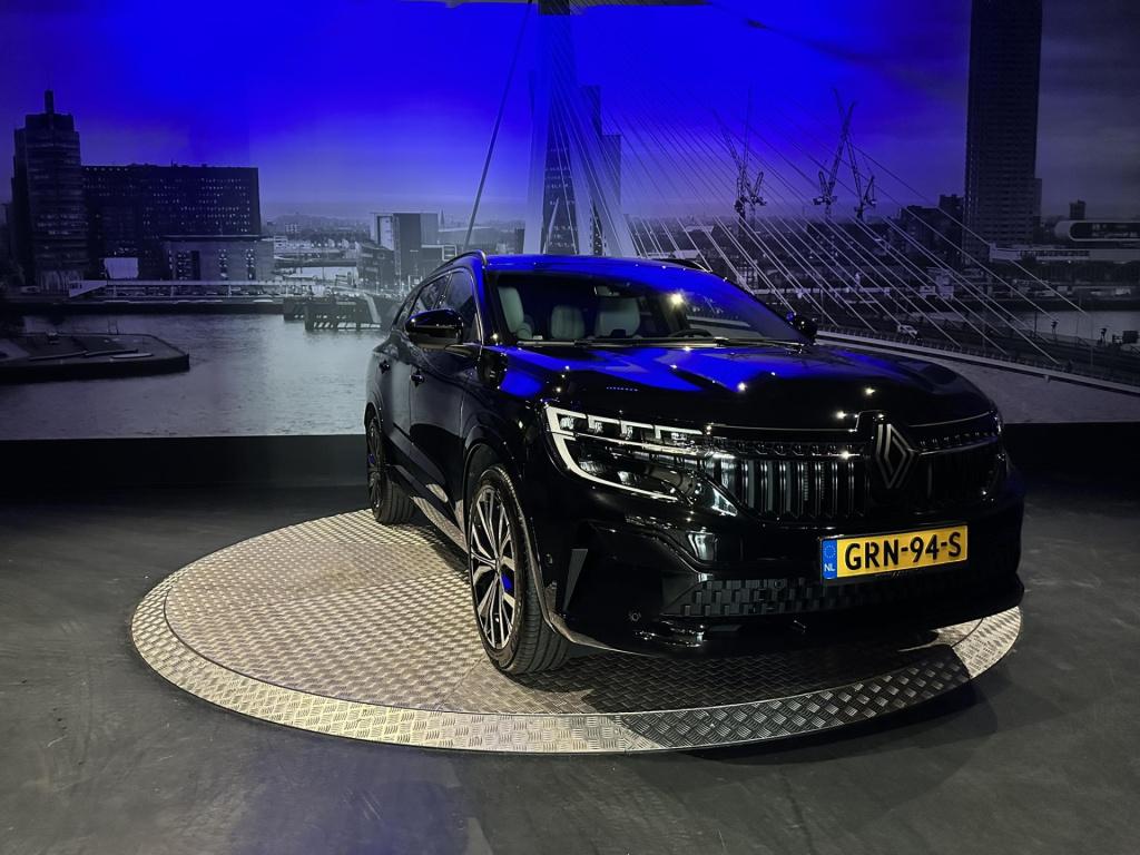 Renault Espace e-tech full hybrid 200 iconic 7p.