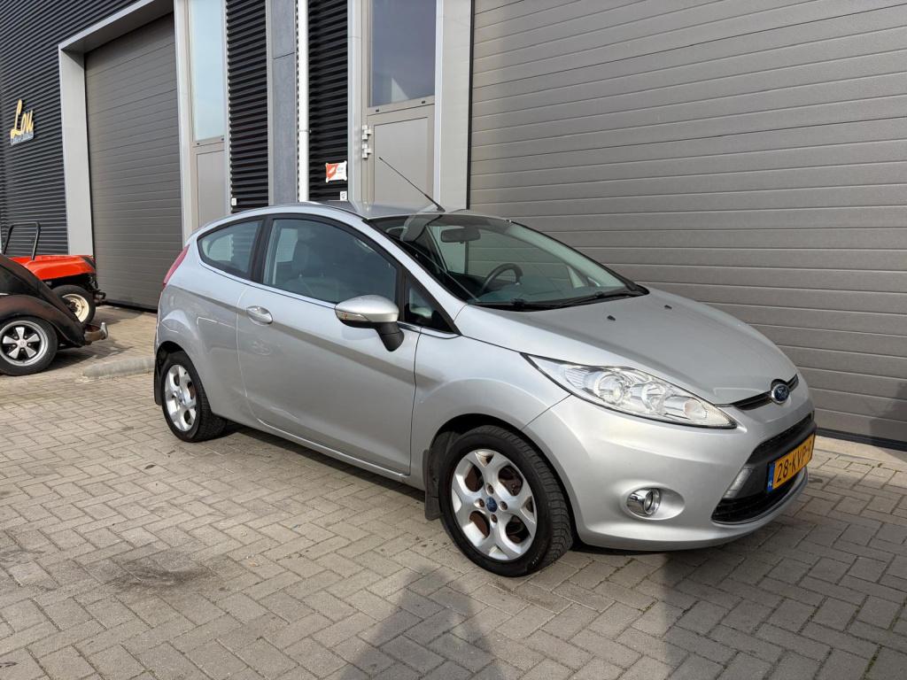 Ford Fiesta 1.25 titanium/155.000 nap/airco/lichtmetaal/pdc/