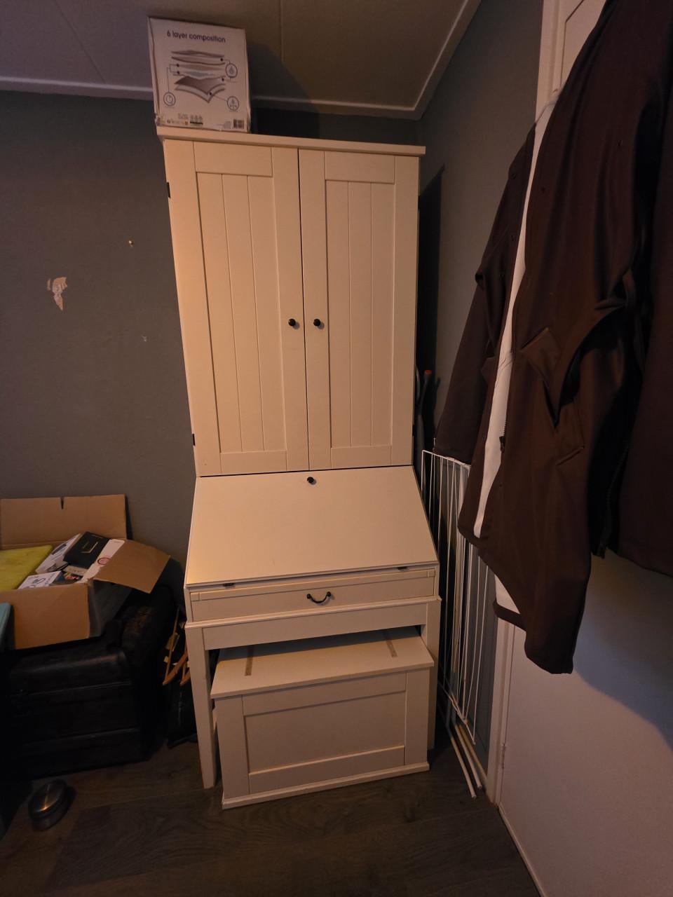 Bureau met opbergbank