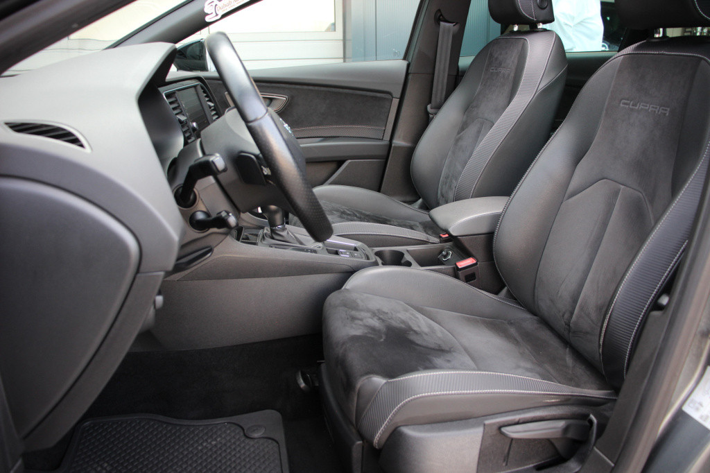Seat Leon Sportstourer st 2.0 tsi cupra 300 4drive | pano. | camera | 301pk