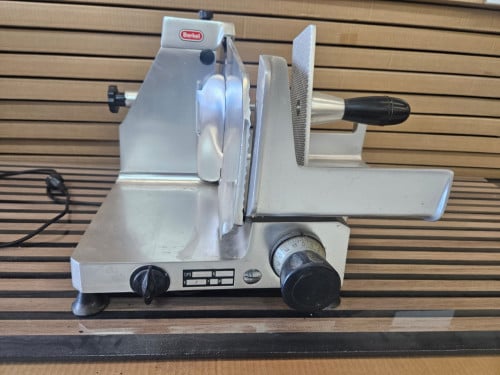 SNIJMACHINE  BERKEL TC 250 PLUS
