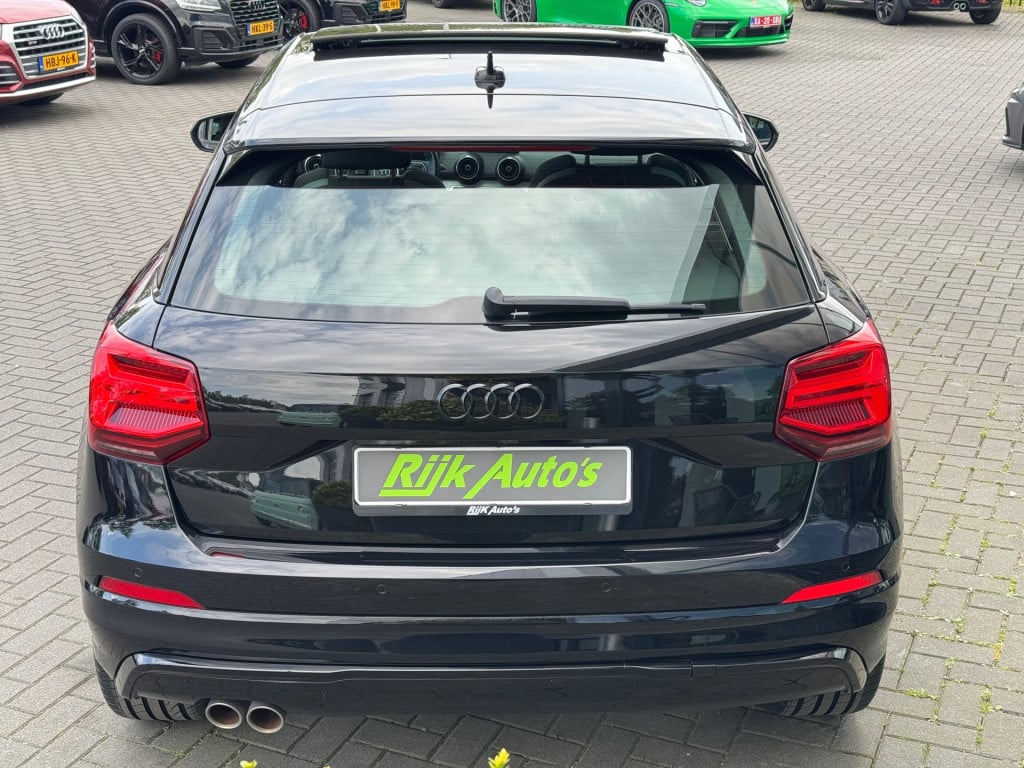 Audi Q2 35 tfsi s edition * panoramadak * camera * keyless