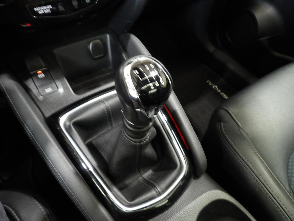 Nissan Qashqai 1.3 dig-t 140pk tekna