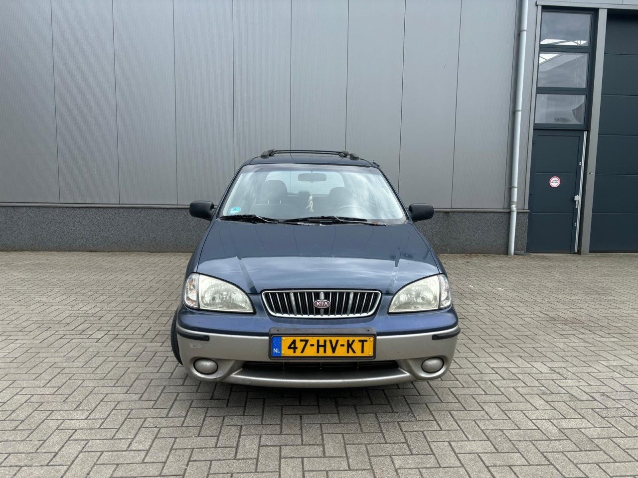 Kia Carens 1.8Ls Airco inruilkoopje € 750