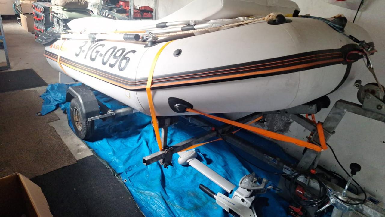 Kolibri Rubberboot compleet met buitenboordmotor en trailer
