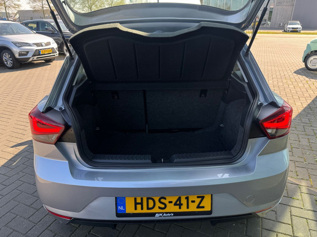 Seat Ibiza 1.0 style * cruise control * bluetooth * airco