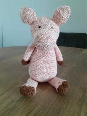 Nieuw: gehaakte knuffel varken Gunnar - 7,50
