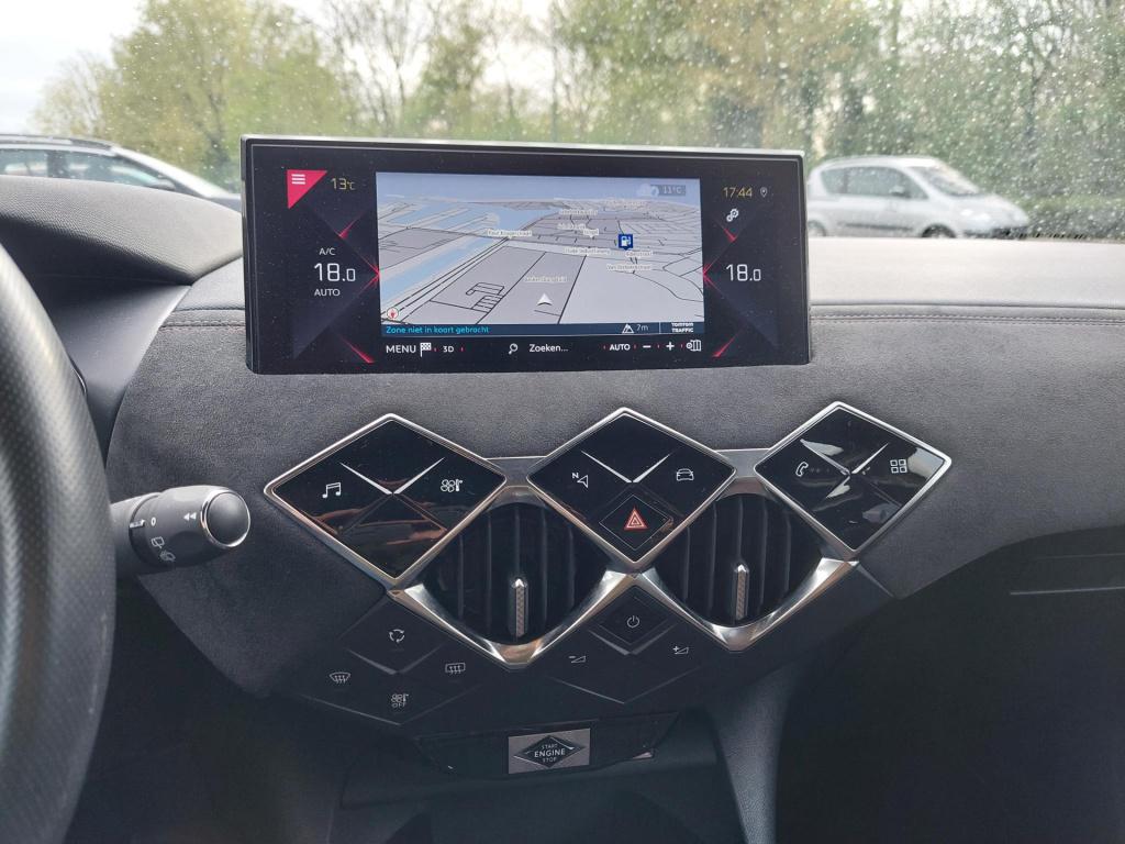 Ds Ds 3 crossback 100 performance line navi/cam/keyless