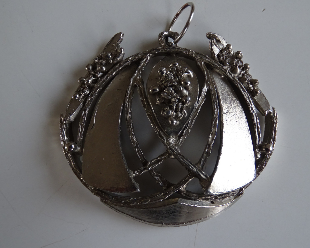 Brutalistische Hanger Modernisme jaren 1970