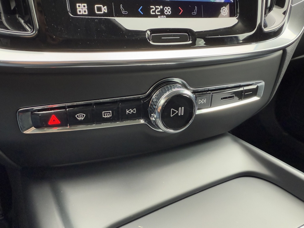 Volvo V60 b3 aut7 163pk essential ed| adap.cruise| camera| stoel.verw