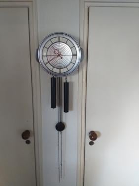 ""MOOIE UNIEKEKLOK met prima slagwerk, loopt perfect""