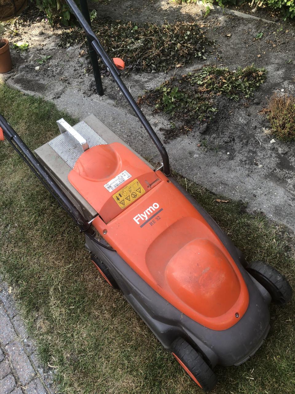 Elektrische grasmaaier en grastrimmer