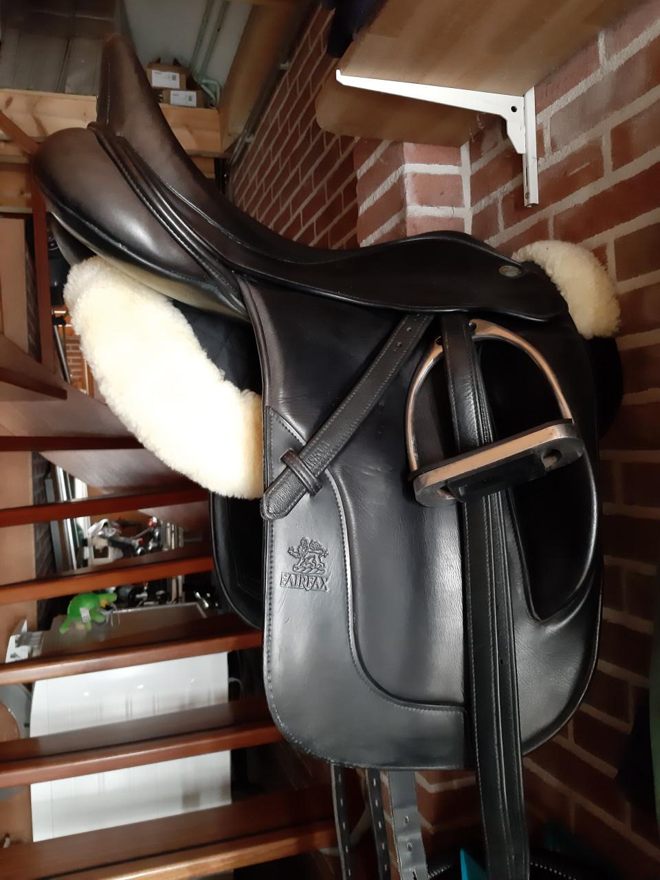 Fairfax dressuurzadel 17,5 inch