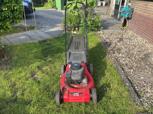 Grasmaaier met benzinemotor